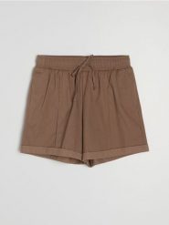 Bawełniane szorty z przeszyciami - brązowy. Brązowe szorty damskie Sinsay, l, bez wzorów, z bawełny. Za 39.99 zł.
