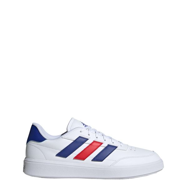 Buty Courtblock. Białe obuwie sportowe damskie Adidas, bez wzorów, trekkingowe. Za 254.35 zł.