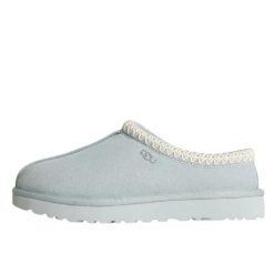 UGG Tasman Slipper Sea Foam. Niebieskie klapki damskie UGG, bez wzorów, bez obcasa. Za 843.21 zł.