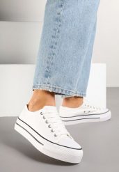 Czarno-Białe Trampki Klasyczne przed Kostkę na Grubej Podeszwie Senathiela. Czarne trampki i tenisówki damskie Born2be, bez wzorów, z jeansu, klasyczne, przed kostkę, bez zapięcia. Za 49.99 zł.