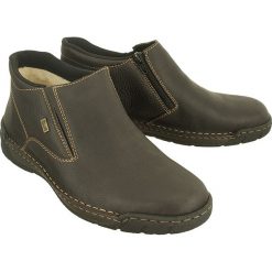 RIEKER B0383-25 brown, botki męskie. Brązowe botki męskie Rieker, bez wzorów, z gumy, bez zapięcia. W wyprzedaży za 230.90 zł.