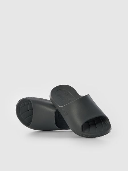 4F Klapki męskie - szare 41. Szare buty sportowe męskie 4f, sportowe. Za 69.99 zł.