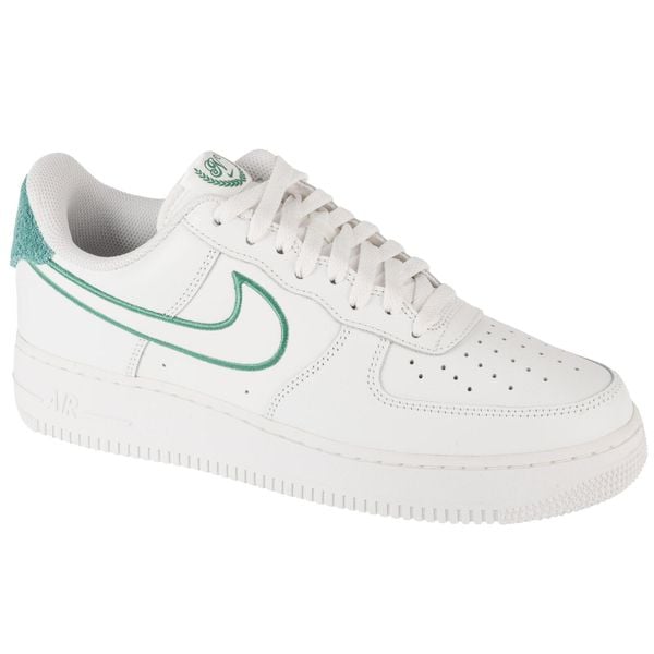 Buty sportowe Sneakersy męskie, Air Force 1 07 LV8. Białe buty sportowe męskie Nike, bez zapięcia, trekkingowe, Nike Air Force. Za 549.99 zł.