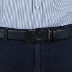 Pasek męski skórzany 3,5 cm klamra automatyczna Beltimore granatowy 02-563 : Kolory - granatowy, Rozmiar pasków - r.105-120 cm. Niebieskie paski damskie bez wzorów, ze skóry, wizytowe. Za 64.99 zł.