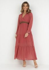 Czerwona Sukienka Z Paskiem Demusa. Czerwone sukienki damskie Born2be, l, bez wzorów, z tkaniny, bez kołnierzyka, bez ramiączek, maxi, kopertowe. Za 139.99 zł.