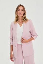 Marynarka z marszczonymi rękawami różowa. Czerwone żakiety damskie MOODO, l, bez wzorów, z elastanu. Za 159.99 zł.