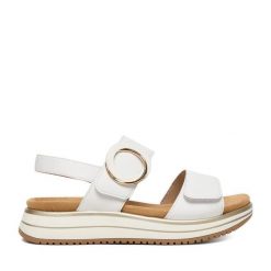 Sandały Remonte. Białe sandały damskie Remonte, bez wzorów, bez obcasa, na płaskiej podeszwie, bez zapięcia. Za 369.99 zł.