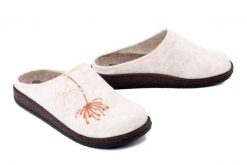 INBLU NL-11 002 beżowy, kapcie damskie. Brązowe kapcie damskie Inblu, bez wzorów. Za 98.99 zł.