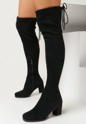Czarne Kozaki Capisa. Czarne kozaki damskie Born2be, za kolano, bez obcasa, na obcasie. Za 169.99 zł.