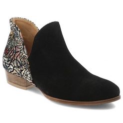 Czarne Botki Maciejka Eleganckie Obuwie Damskie. Czarne botki damskie Maciejka, na wiosnę, eleganckie, bez obcasa, na obcasie, bez zapięcia. Za 399.00 zł.
