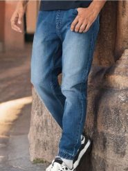 Jeansy jogger - niebieski. Niebieskie jeansy męskie Sinsay. W wyprzedaży za 39.99 zł.
