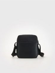Saszetka crossbody - czarny. Czarne saszetki męskie Reserved, ze skóry, małe. W wyprzedaży za 69.99 zł.