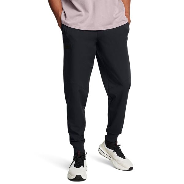 Under Armour SPORTSWEAR WVN JOGGER Spodnie męskie. Czarne spodnie sportowe męskie Under Armour, l, bez wzorów, z elastanu. W wyprzedaży za 253.99 zł.