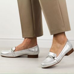 Srebrne mokasyny damskie M.Daszyński Sa222-6. Szare mokasyny damskie M.Daszyński, ze skóry, eleganckie. Za 169.00 zł.