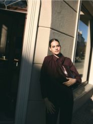 Bawełniana koszula - bordowy. Czerwone koszule damskie Reserved, l, bez wzorów, z bawełny, bez kołnierzyka, bez ramiączek. Za 129.99 zł.