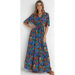 Niebiesko-Zielona Sukienka z Wiskozy Cliera. Niebieskie sukienki damskie Born2be, na imprezę, na lato, l, z aplikacjami, z wiskozy, eleganckie, bez kołnierzyka, bez ramiączek, maxi, kopertowe. Za 89.99 zł.