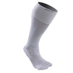 Skarpety do piłki nożnej wysokie Kipsta Viralto II przyczepne. Legginsy sportowe męskie KIPSTA, bez wzorów, z dzianiny, do piłki nożnej. Za 59.99 zł.