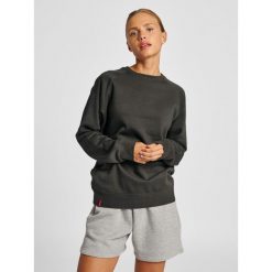 Bluza damska Hummel Red Classic. Niebieskie bluzy damskie Hummel, bez wzorów, na fitness i siłownię. Za 177.50 zł.