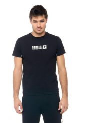 Leone B&W Męska koszulka z krótkim rękawem. Czarne koszulki sportowe męskie LEONE 1947 APPAREL, m, bez wzorów, z bawełny, bez kołnierzyka, bez ramiączek, na fitness i siłownię. Za 42.06 zł.