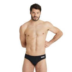 Kąpielówki Arena Team Swim Briefs Solid. Białe kąpielówki męskie Arena, s, bez wzorów, do pływania. Za 139.99 zł.