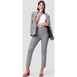 NA-KD Classic Spodnie garsonkowe z wysokim stanem w kratę - Grey,Multicolor. Spodnie materiałowe damskie marki NA-KD Classic. Za 202.95 zł.
