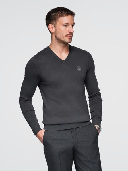 Elegancki sweter męski BASIC V-neck z wiskozą - grafitowy V17 - Rozmiar: XL. Szare swetry przez głowę męskie Ombre Clothing, m, bez wzorów, z wiskozy, bez kołnierzyka. W wyprzedaży za 79.99 zł.