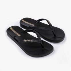Świecące Japonki Ipanema Maxi Damskie. Czarne klapki damskie Ipanema, bez wzorów, z materiału, biznesowe, bez obcasa. Za 119.00 zł.