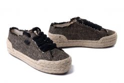 EMU AUSTRALIA Ellery 2.0 W13065 black, półbuty/espadryle damskie. Czarne espadryle damskie Emu Australia, bez wzorów, bez obcasa, bez zapięcia. Za 429.90 zł.