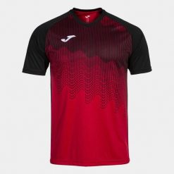 Koszulka z dekoltem w szpic Joma Tiger VI. Czarne koszulki sportowe męskie Joma, m, bez wzorów, bez kołnierzyka, bez ramiączek, do piłki nożnej. Za 246.00 zł.