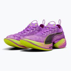 Buty do biegania damskie PUMA Fast-R Nitro Elite 2. Fioletowe obuwie sportowe damskie Puma, bez wzorów, do biegania. Za 1,103.50 zł.