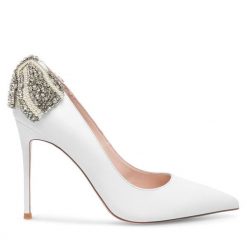 Szpilki Eva Minge. Białe szpilki damskie Eva Minge, bez wzorów, bez obcasa, bez zapięcia. Za 449.99 zł.