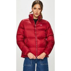 Tommy Jeans - Kurtka. Czerwone kurtki damskie Tommy Jeans, z jeansu. Za 799.90 zł.
