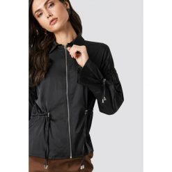 NA-KD Kurtka z troczkiem - Black. Czarne kurtki damskie NA-KD. Za 181.95 zł.