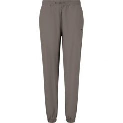 Damskie spodnie dresowe Athlecia Hero. Czarne spodnie dresowe damskie Athlecia, s, bez wzorów, z dresówki. Za 255.00 zł.