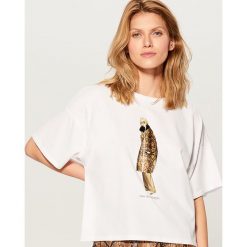 Koszulka z grafiką - Biały. T-shirty damskie marki Mohito. Za 69.99 zł.