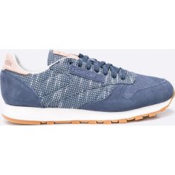 Reebok Classic - Buty BS7851. Szare buty sportowe męskie Reebok Classic, z materiału. W wyprzedaży za 229.90 zł.