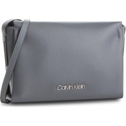 Torebka CALVIN KLEIN - Frame Ew Crossbody K60K604447 008. Szare listonoszki damskie Calvin Klein, ze skóry ekologicznej. W wyprzedaży za 319.00 zł.
