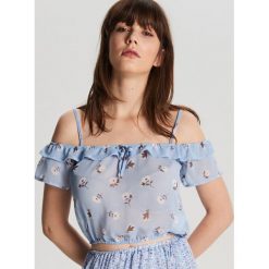 Bluzka cold shoulder - Niebieski. Bluzki damskie Cropp. Za 49.99 zł.