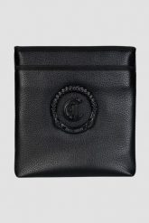 JUST CAVALLI Czarna torba Range New Logo Metal Circle. Czarne saszetki męskie Just Cavalli, ze skóry ekologicznej. W wyprzedaży za 569.99 zł.