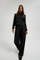 Eleganckie spodnie z paskiem czarne. Czarne spodnie materiałowe damskie MOODO, l, bez wzorów. Za 159.99 zł.