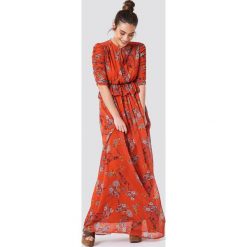 Trendyol Sukienka maxi z marszczonym rękawem - Orange. Pomarańczowe sukienki damskie Trendyol, z poliesteru, z falbankami. Za 283.95 zł.