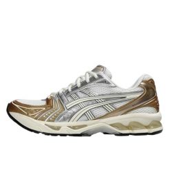 Buty do chodzenia dla dorosłych ASICS GEL-Kayano 14 Olympic Medals. Białe obuwie sportowe damskie Asics, bez wzorów, z meshu, trekkingowe, asics gel kayano. Za 1,095.97 zł.