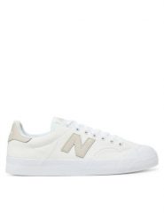 New Balance Trampki BB100CGN Biały. Białe trampki i tenisówki damskie New Balance, bez wzorów, z materiału, bez zapięcia. Za 269.99 zł.