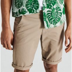 Szorty typu chino - Żółty. Spodnie materiałowe męskie marki Cropp. Za 69.99 zł.