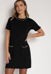Czarna Trapezowa Sukienka Sweterkowa Ozdobiona Perełkami Eletusa. Czarne sukienki damskie Born2be, na co dzień, l, bez wzorów, z dzianiny, eleganckie, bez kołnierzyka, bez ramiączek, midi, trapezowe. Za 89.99 zł.