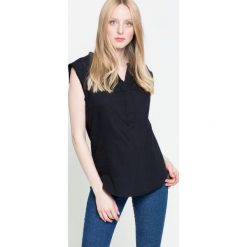 Wrangler - Top. Szare topy damskie Wrangler, z bawełny, bez rękawów. W wyprzedaży za 79.90 zł.