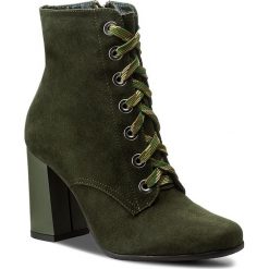 Botki KOTYL - 1011 Zielony Zamsz. Zielone botki damskie Kotyl, ze skóry, bez obcasa. W wyprzedaży za 299.00 zł.