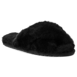 Kapcie EMU Australia. Czarne kapcie damskie Emu Australia, bez wzorów. Za 299.99 zł.