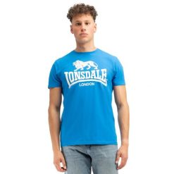 T-shirt o klasycznym kroju Lonsdale Logo. Czarne t-shirty męskie Lonsdale, l, bez wzorów, z bawełny, klasyczne, bez kołnierzyka. Za 120.00 zł.