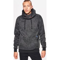 Sweter o kroju bluzy - Czarny. Bluzy męskie marki Cropp. Za 129.99 zł.